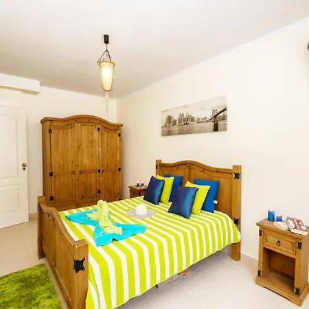 Σπίτι διακοπών Townhouse Moreton Oasis Getaway Portimão