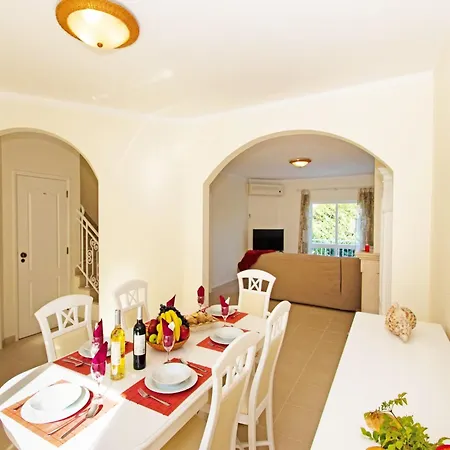 Holiday Home In Portimao Near Beaches Feriehus