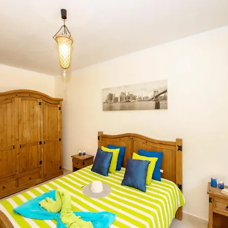 Σπίτι διακοπών Townhouse Moreton Oasis Getaway Portimão